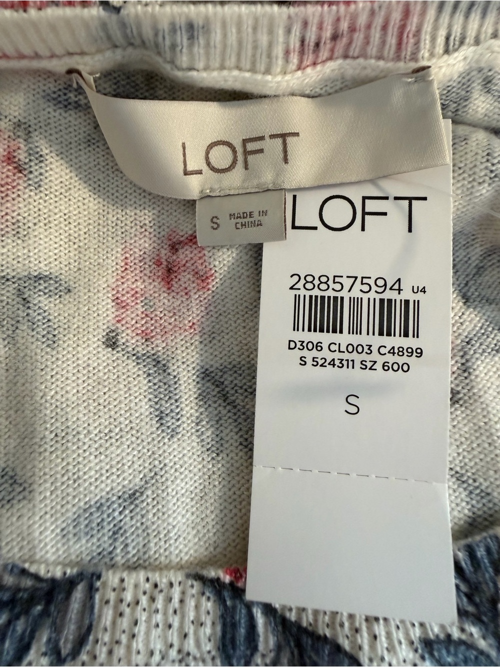 NWT! Ann Taylor LOFT Floral Print Wool-Blend Lightweight Sweater. Size Small. - Picture 6 of 8